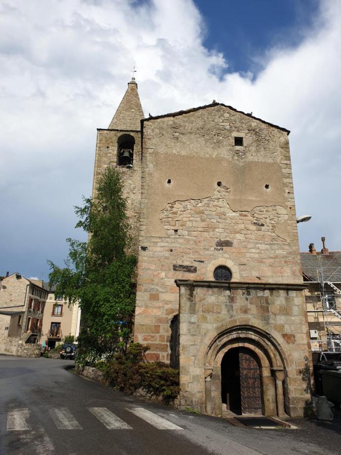 La Petite Chapelle Hotel Font-Romeu-Odeillo-Via Exterior foto