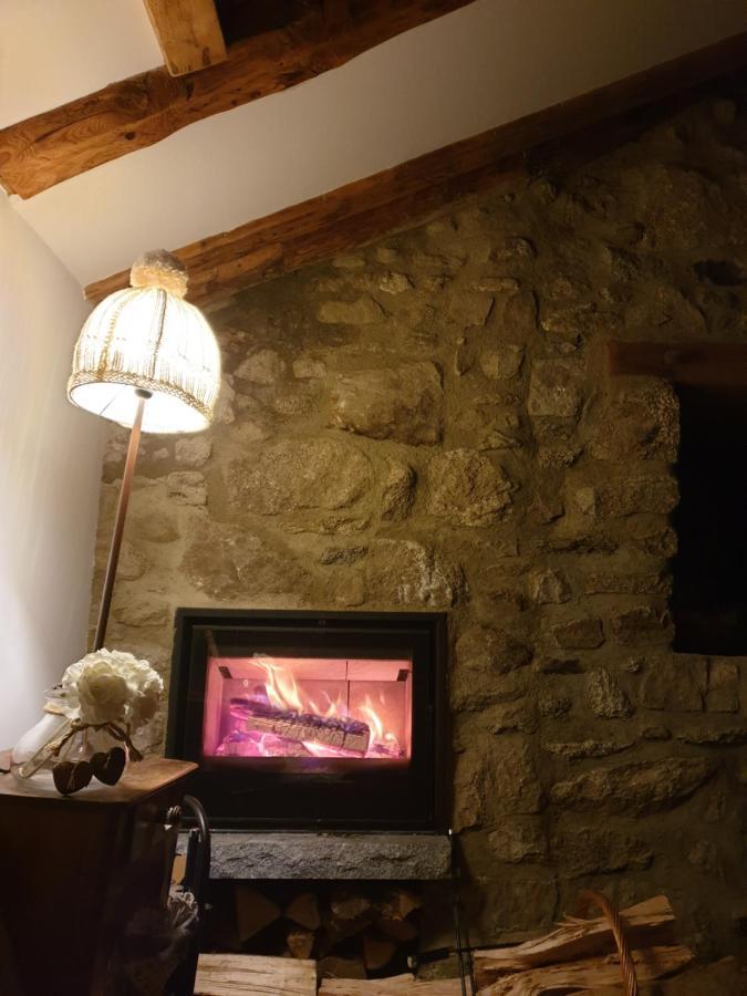 La Petite Chapelle Hotel Font-Romeu-Odeillo-Via Exterior foto
