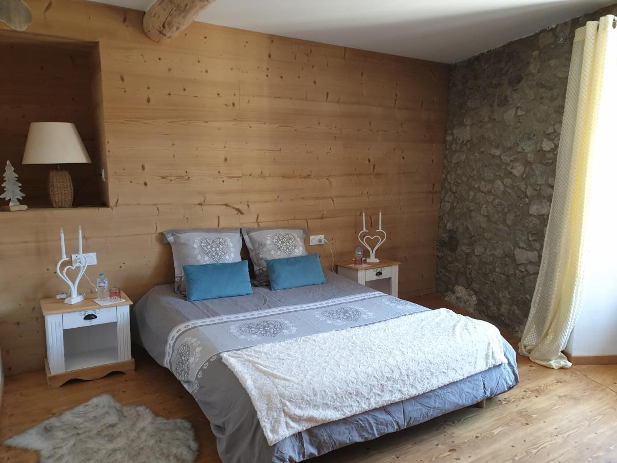 La Petite Chapelle Hotel Font-Romeu-Odeillo-Via Exterior foto