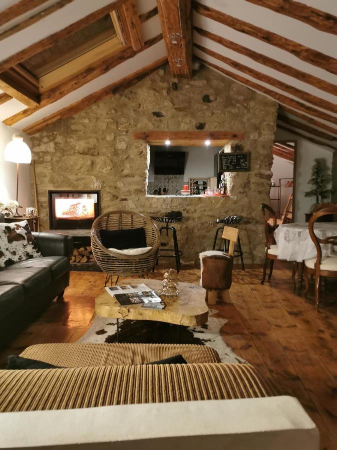 La Petite Chapelle Hotel Font-Romeu-Odeillo-Via Exterior foto