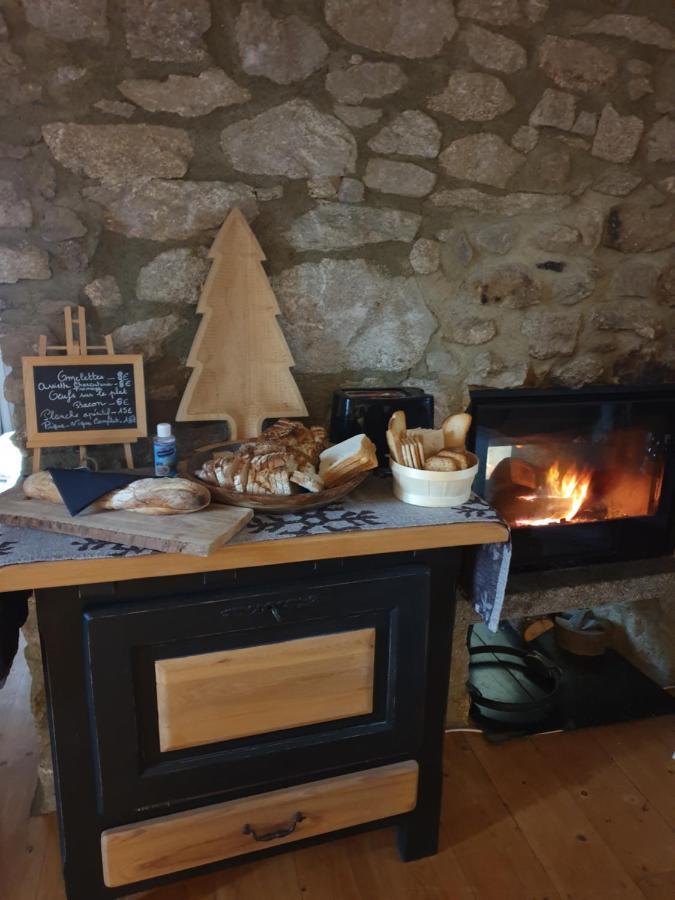 La Petite Chapelle Hotel Font-Romeu-Odeillo-Via Exterior foto